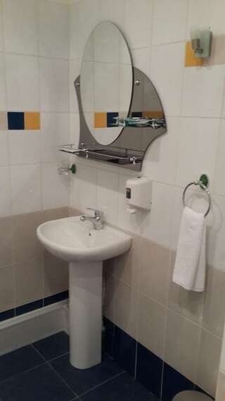 Гостиница Каргополь Каргополь Номер улучшенный с 1 двуспальной кроватью-4